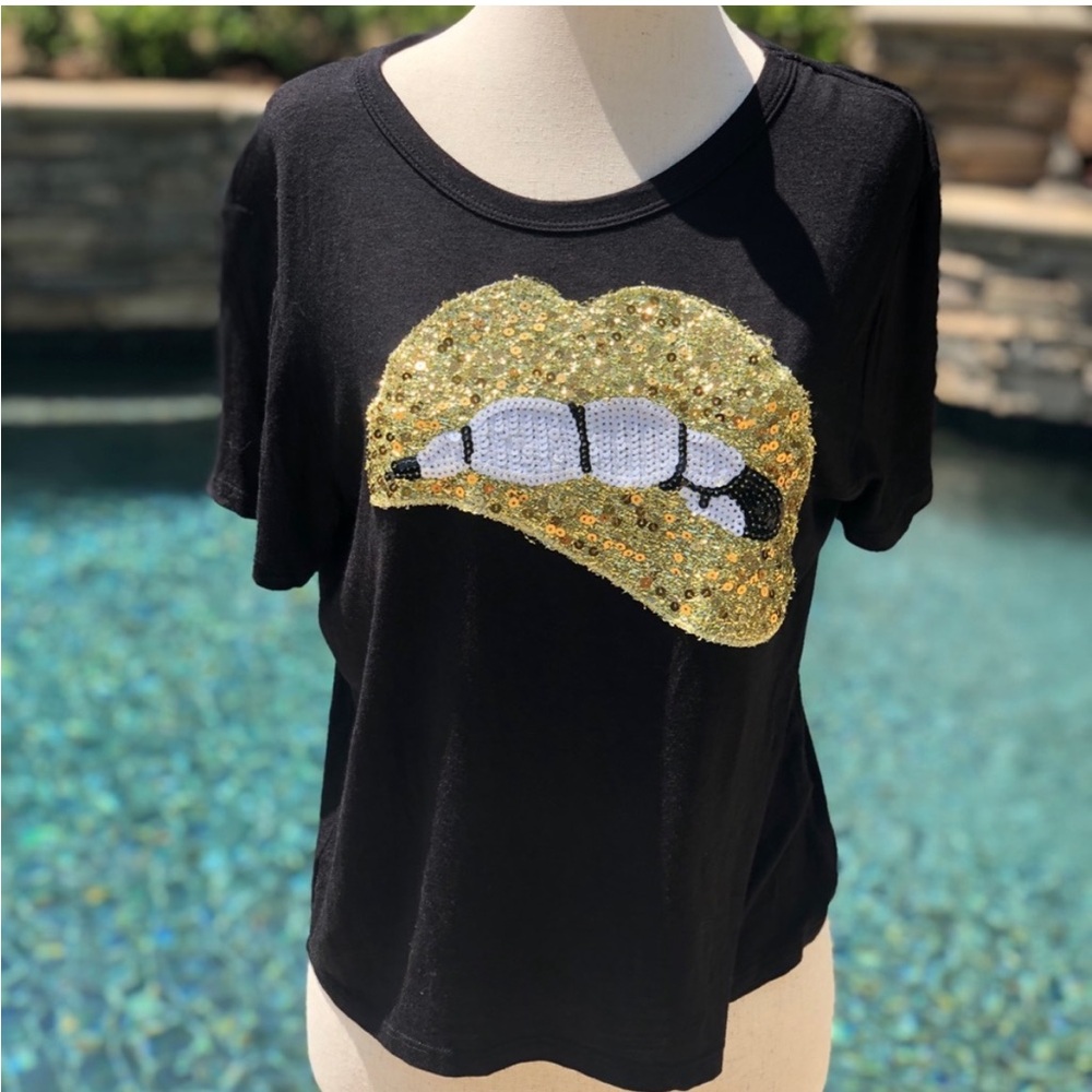 LIPS Gold Sequin T Shirt